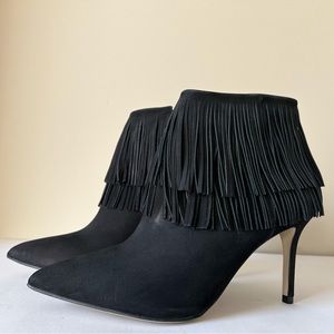🔥 NWT Brian Atwood fringed booties size 8